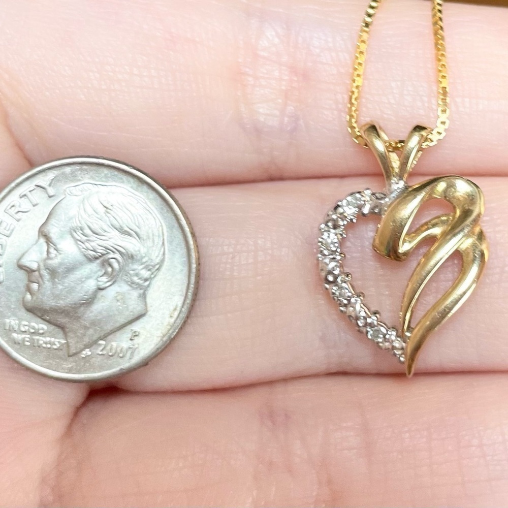 10k diamond paved heart swirl filigree solid yellow gold dainty pendant​​​​​​​​ - Picture 7 of 10